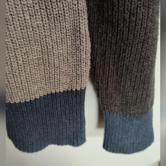 American Eagle Men's‎ Crewneck Sweater -100% Cotton-  Large - Picture 4 of 7